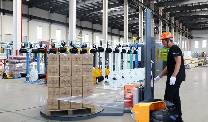 Machine Length Stretch Wrap